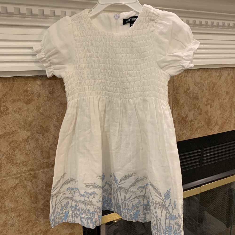 Girls dress